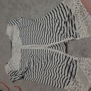 Medium blouse